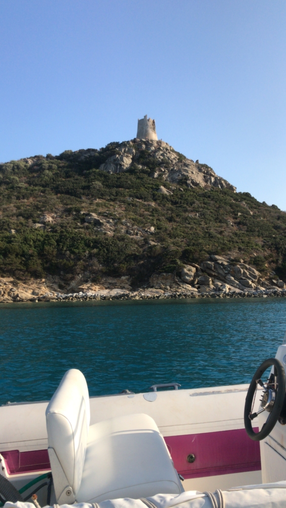 casa vacanze camere nel sud sardegna? snorkeling quad e altre escursioni ?